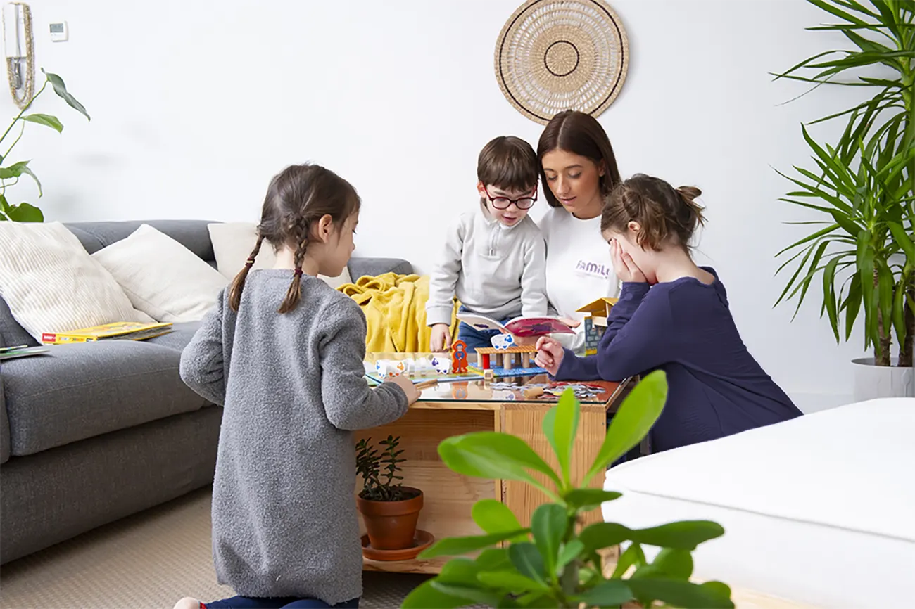 family-plus-garde-enfants-babysitting-lyon-paris